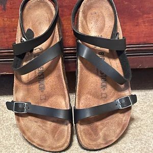 Birkenstock Daloa sandals